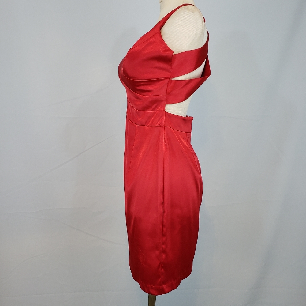 B. Darlin red prom dress size 4 - Picture 5 of 5